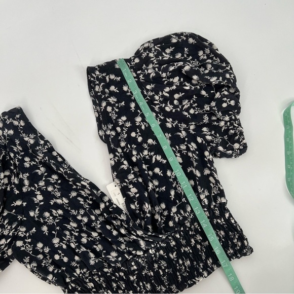 Pookie & Sebastian Ditzy Floral Navy White Bubble Puff Sleeve Crop‎ Top Blouse V - Picture 10 of 10